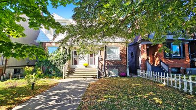 596 St Clarens Ave, Home with 3 bedrooms, 2 bathrooms and 2 parking in Toronto ON | Image 1