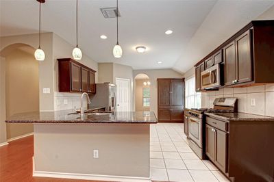 3324 Indigo Sky Lane, House other with 3 bedrooms, 2 bathrooms and null parking in Texas City TX | Image 3