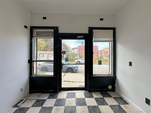 r3-102 S Lander Place, Newburgh City, NY, 12550 | Card Image