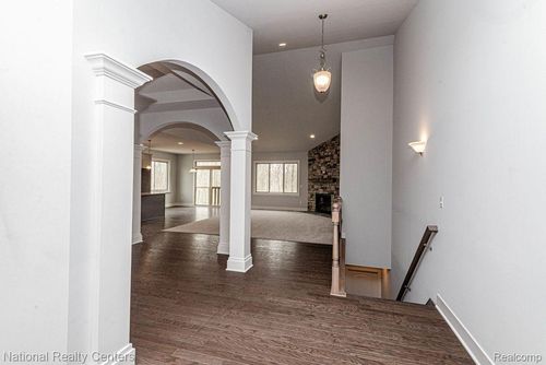53283 Woodland Dr, New Baltimore, MI, 48047 | Card Image