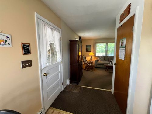 140 Dorr Dr, Rutland, VT, 05701-3809 | Card Image