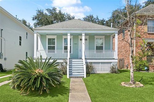 325 22nd St, New Orleans, LA, 70124-1310 | Card Image