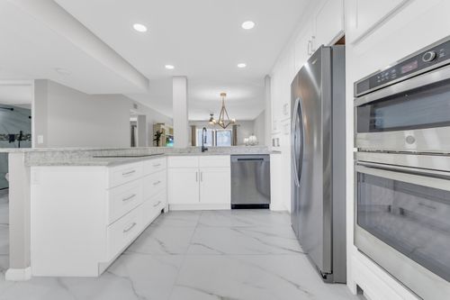 307-7192 Huntington Ln, Delray Beach, FL, 33446-2537 | Card Image