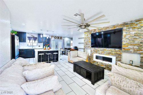 4024 Edwin Pl, Las Vegas, NV, 89115-0102 | Card Image