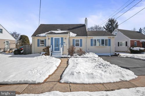 17 Maguire Rd, Hamilton, NJ, 08690-1607 | Card Image