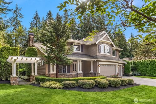 13102 Trail Heights Ct Ne, Bainbridge Island, WA, 98110-4522 | Card Image