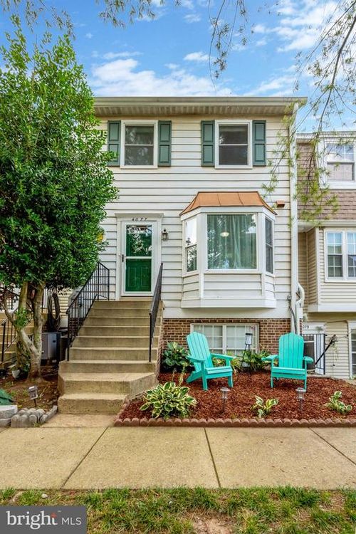 136e-4077 Weeping Willow Ct, CHANTILLY, VA, 20151-3557 | Card Image