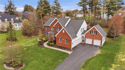 5 Kingfisher Ct, Orchard Park, NY, 14127-3072 | Card Image