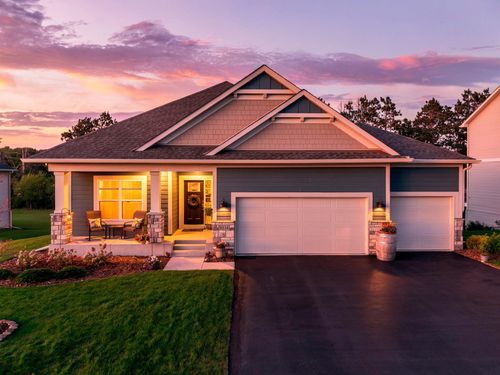 8034 Glenwood Dr, Circle Pines, MN, 55014-6011 | Card Image