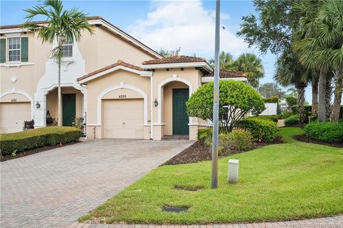 4289 Pine Cove Ct, Stuart, FL, 34997-3051 | Card Image
