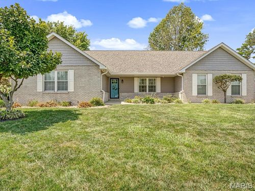 113 Suburban Dr, Smithton, IL, 62285-3053 | Card Image