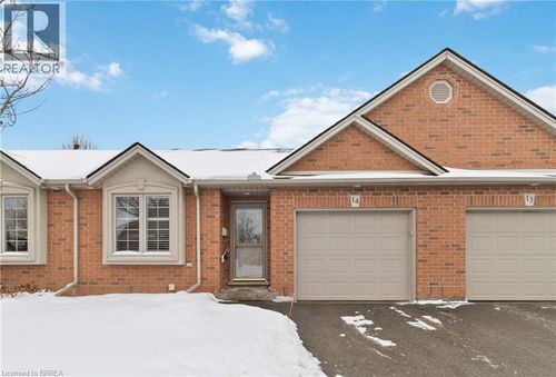 14-15 Cobden Crt, Brantford, ON, N3R8B7 | Card Image