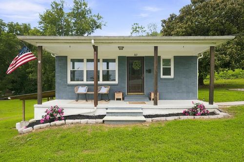 307 Miller St, Livingston, TN, 38570-1854 | Card Image