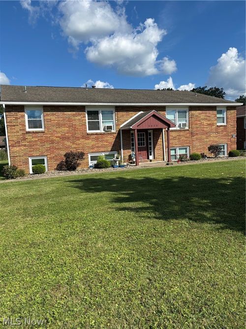 3025 Frederick Street, Youngstown, OH, 44505 | Card Image