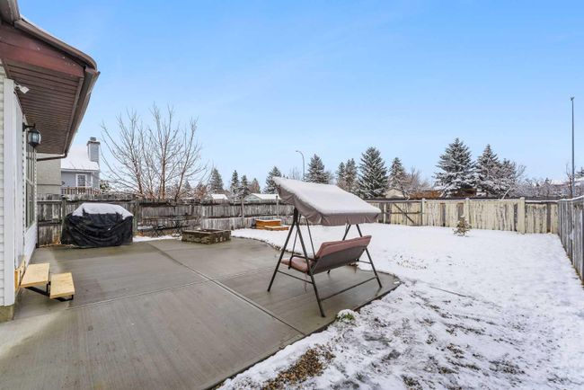 128 Laguna Close Ne, Home with 6 bedrooms, 4 bathrooms and 2 parking in Calgary AB | Image 36