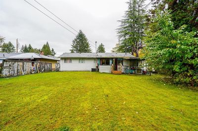 10331 155a St, House other with 4 bedrooms, 1 bathrooms and 4 parking in Surrey BC | Image 2