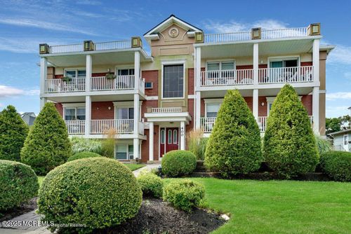 107-400 4th Ave, Asbury Park, NJ, 07712-6081 | Card Image