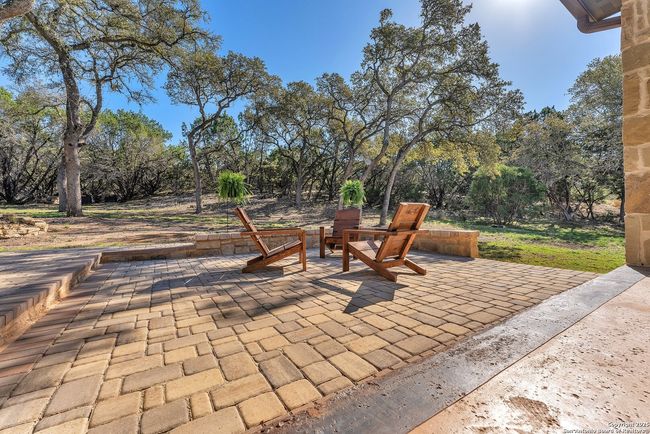 663 Private Road 1712, House other with 3 bedrooms, 3 bathrooms and null parking in Mico TX | Image 62