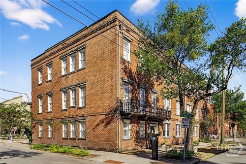 d3-219 Abercorn St, savannah, GA, 31401-4052 | Card Image