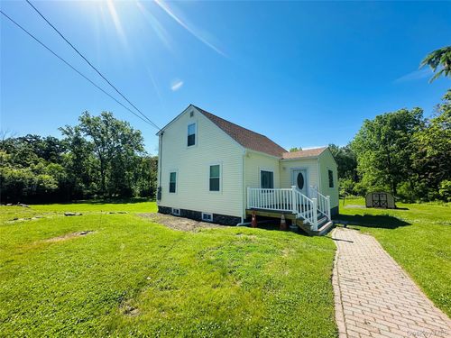 26 Spring St, Wappinger, NY, 12512 | Card Image