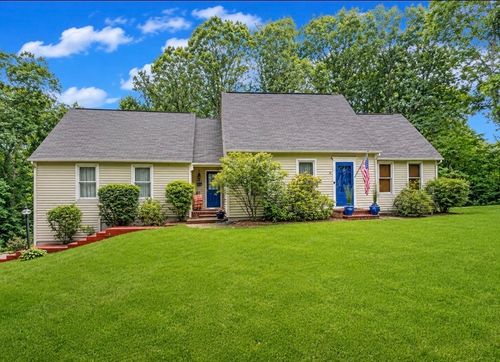 31 Woodside Cir, Sturbridge, MA, 01566-1347 | Card Image