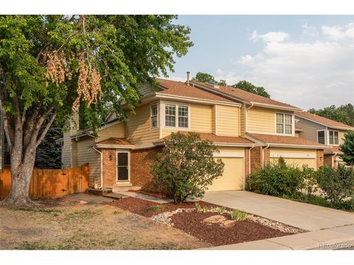 1562 S Spruce St, Denver, CO, 80231-2637 | Card Image