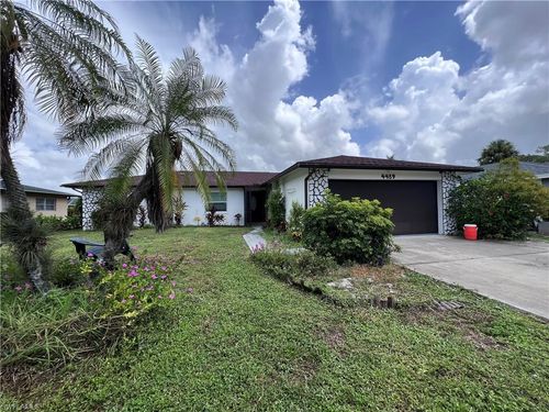 4439 Parrot Ave, NAPLES, FL, 34104-4423 | Card Image