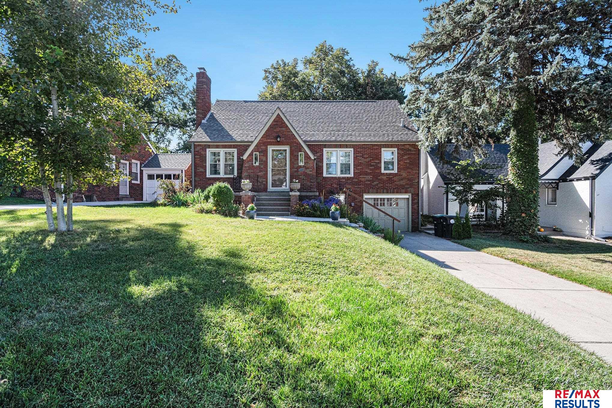 Parker St, Omaha, NE 68104