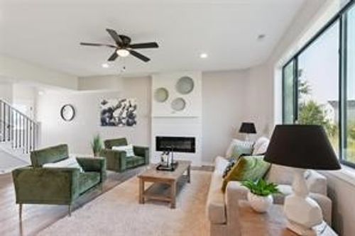 67-7000 Lake Ridge Avenue, Des Moines, IA, 50320 | Card Image