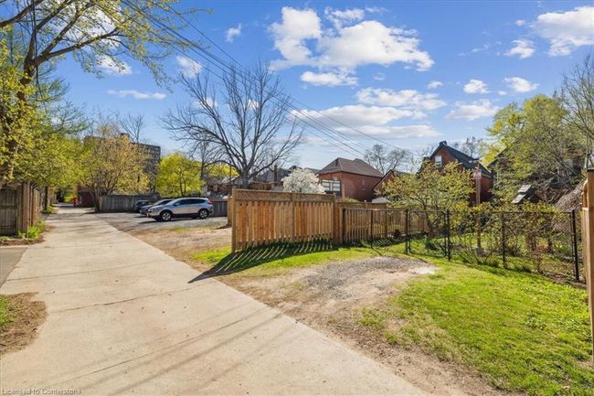 81 Erie Ave, House other with 3 bedrooms, 4 bathrooms and 2 parking in Hamilton ON | Image 17