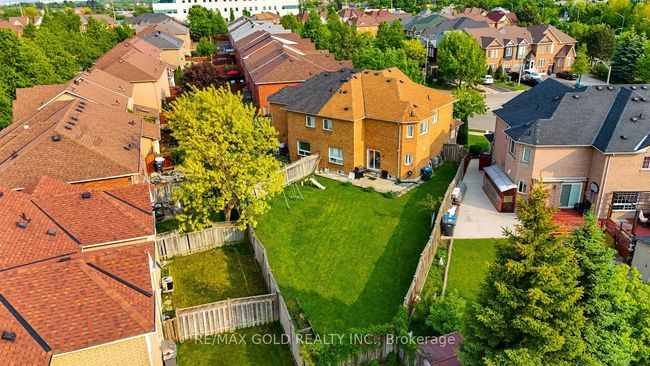 66 Thunderbird Trail, House attached with 5 bedrooms, 4 bathrooms and 2 parking in Brampton ON | Image 34