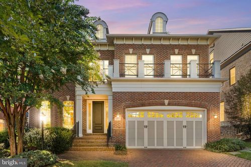 6817 Stockwell Manor Dr, FALLS CHURCH, VA, 22043-3065 | Card Image