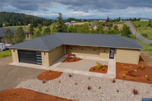 12031 Happy Way Se, Jefferson, OR, 97352-2902 | Card Image