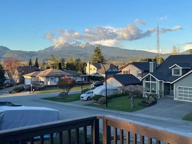 21495 Exeter Avenue, House other with 3 bedrooms, 3 bathrooms and 6 parking in Maple Ridge BC | Image 34