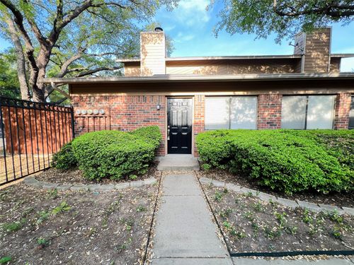 5759 Cedar Creek Dr, Benbrook, TX, 76109-5763 | Card Image