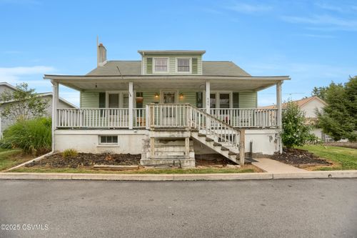 400 Mill St, Mifflinburg, PA, 17844-1002 | Card Image