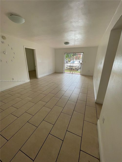 12-4721 Nw 7th St, Miami, FL, 33126-2263 | Card Image