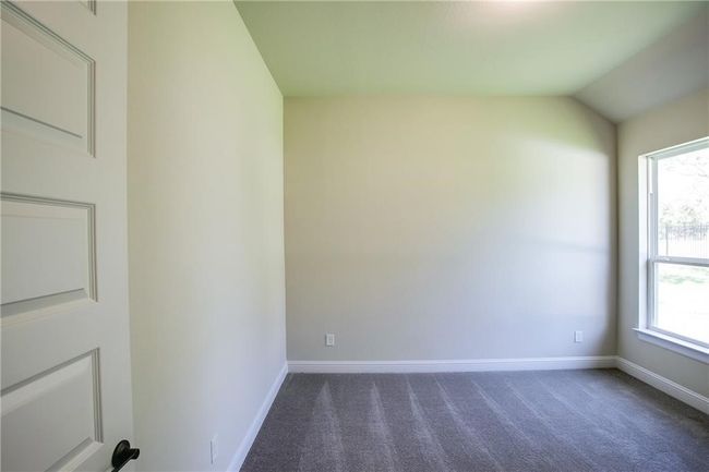 150 Raptor Beak Way, House other with 3 bedrooms, 3 bathrooms and 2 parking in Cedar Creek TX | Image 14
