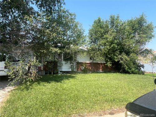 875 S 5th Ave, Brighton, CO, 80601-3226 | Card Image