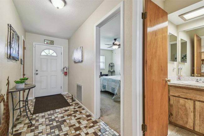 7923 Radcliffe Cir, House other with 2 bedrooms, 2 bathrooms and null parking in PORT RICHEY FL | Image 6