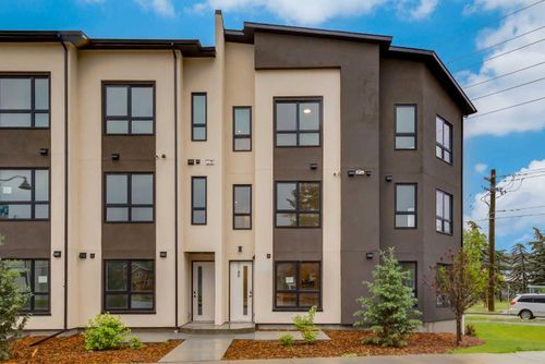 4909 Bowness Road Nw, Calgary, AB, T3B1H1 | Card Image