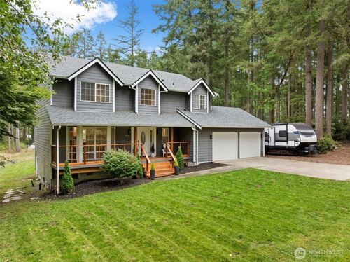 3917 129th St Nw, Gig Harbor, WA, 98332-8812 | Card Image