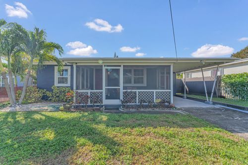 818 Kaye Street, West Palm Beach, FL, 33405 | Card Image