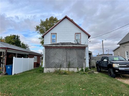 710 W Main St, Hoopeston, IL, 60942-1039 | Card Image