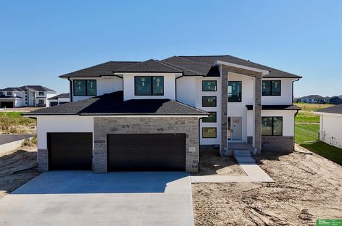 5713 N 198th St, Elkhorn, NE, 68022-5075 | Card Image