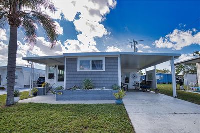 340 Blackburn Boulevard, House other with 2 bedrooms, 2 bathrooms and null parking in NORTH PORT FL | Image 3