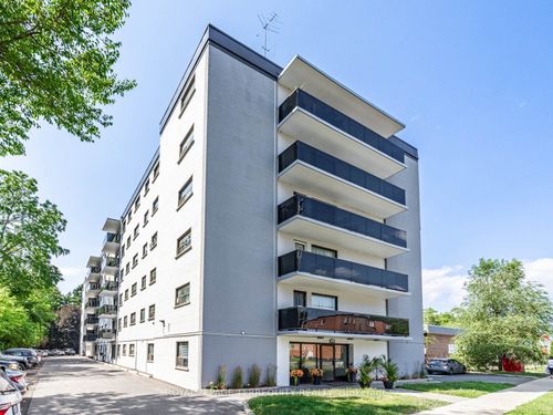 205-2411 New St, Burlington, ON, L7R1K2 | Card Image