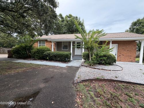 1956 Pass Rd, Biloxi, MS, 39531-4100 | Card Image