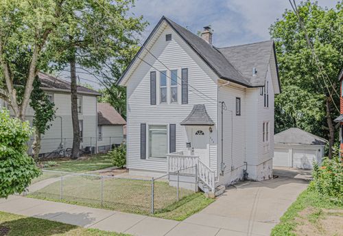 538 Raymond St, Elgin, IL, 60120-7847 | Card Image