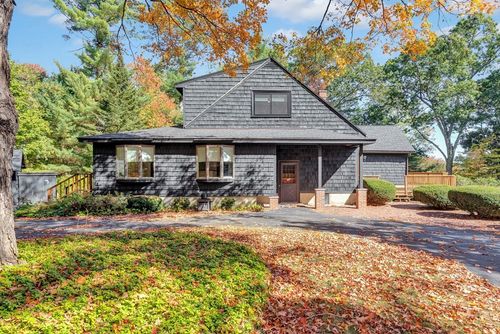 14 Pond St, Topsfield, MA, 01983-1015 | Card Image